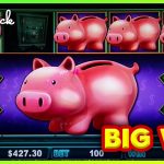 Lock It Link Piggy Bankin Slots